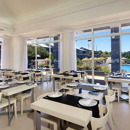 Ośrodek wypoczynkowy Aldeia Azul 4*