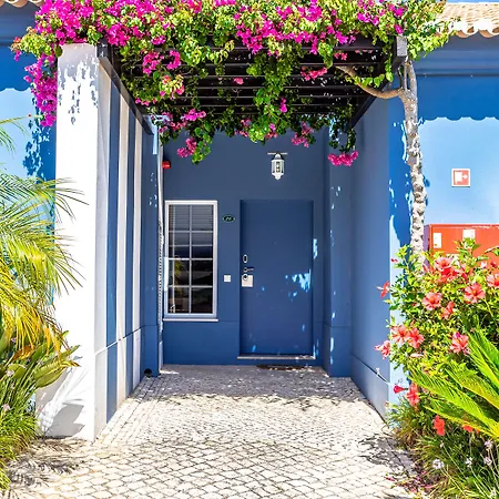 منتجع Aldeia Azul 4*