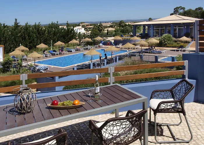 אתר נופש Aldeia Azul 4*